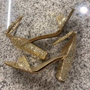 Guess heels gold sequin